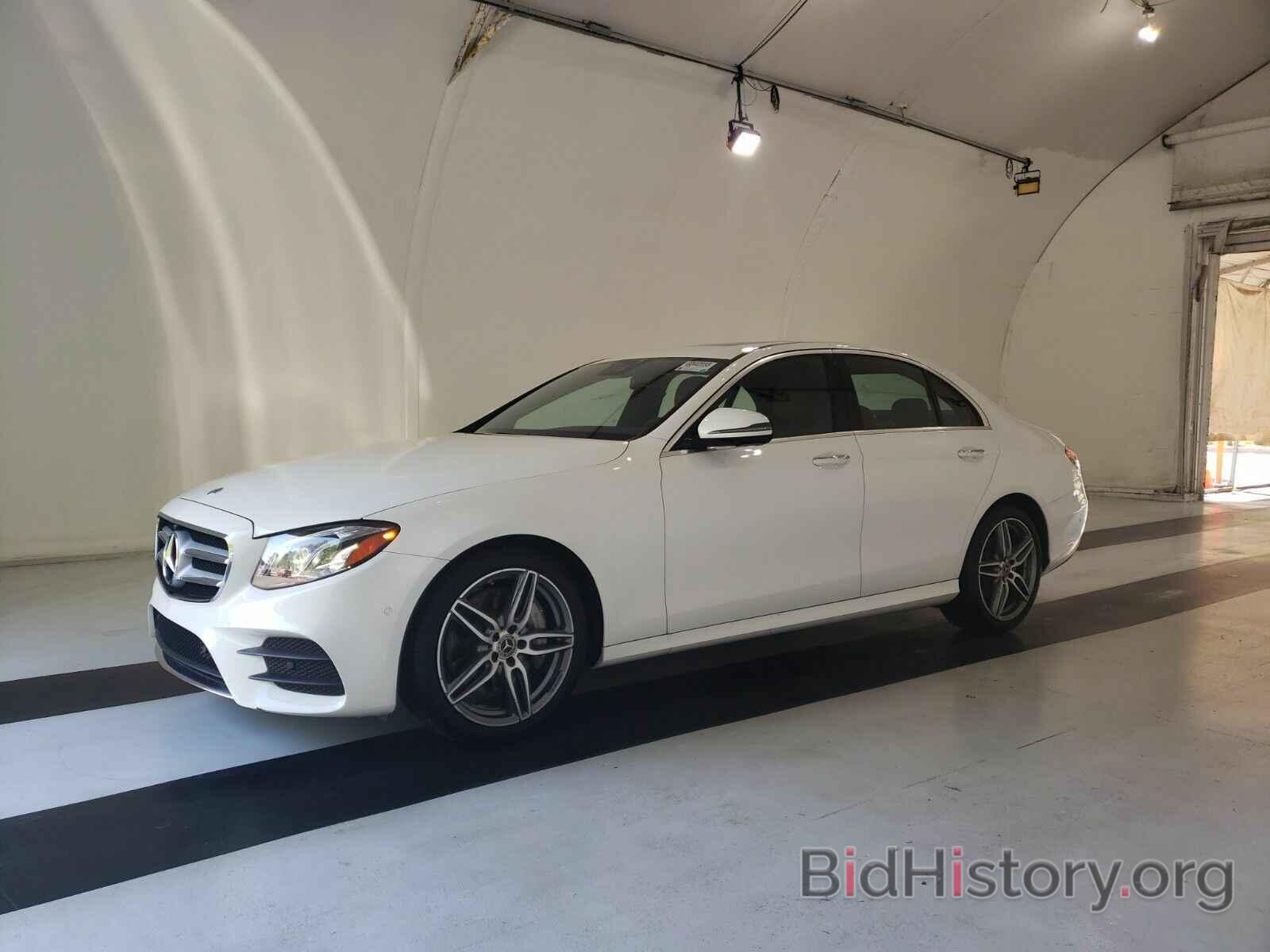 Photo WDDZF4JB5KA658445 - Mercedes-Benz E-Class 2019