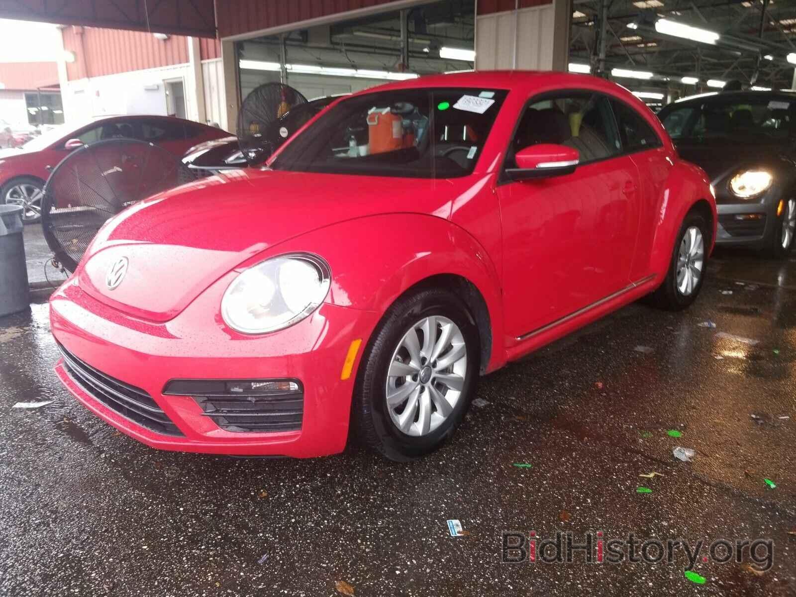 Photo 3VWFD7AT5KM706555 - Volkswagen Beetle 2019