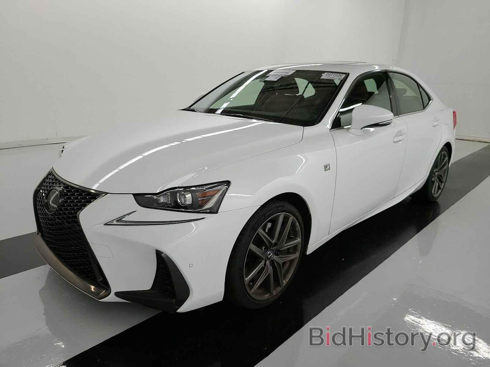 Photo JTHBZ1D24K5034060 - Lexus IS IS 2019