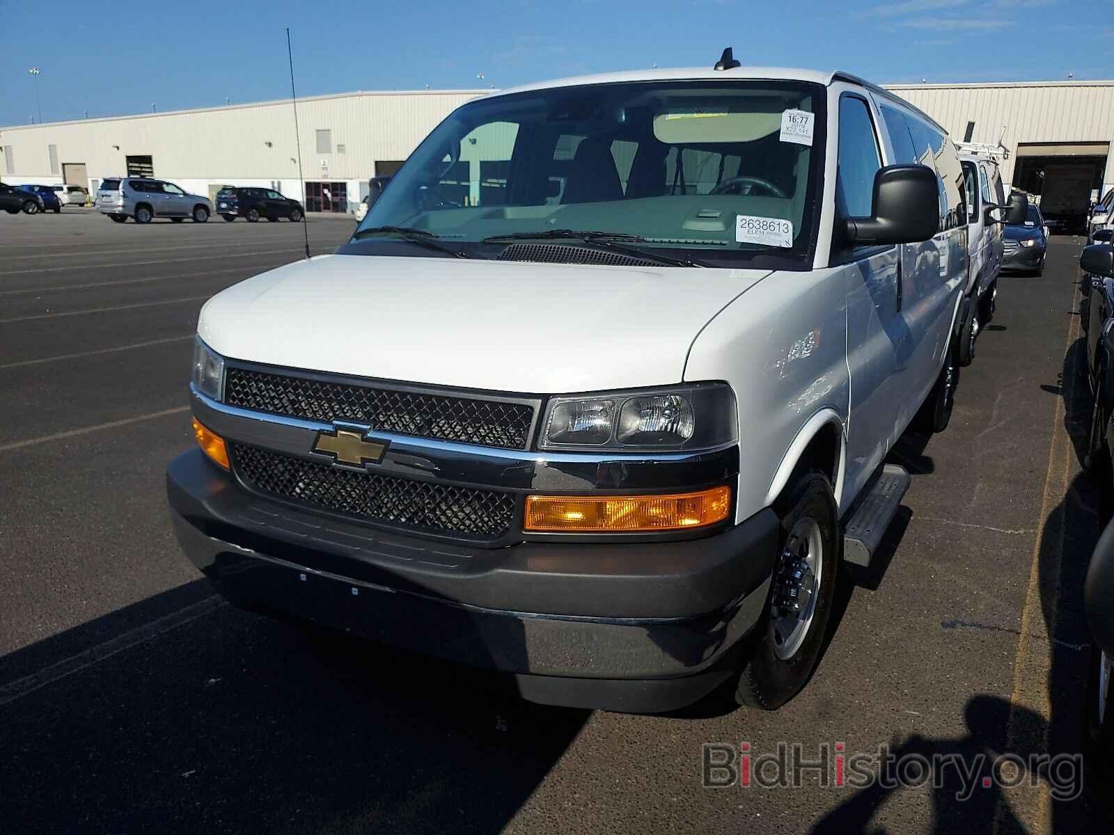 Фотография 1GAZGPFG2K1272118 - Chevrolet Express Passenger 2019