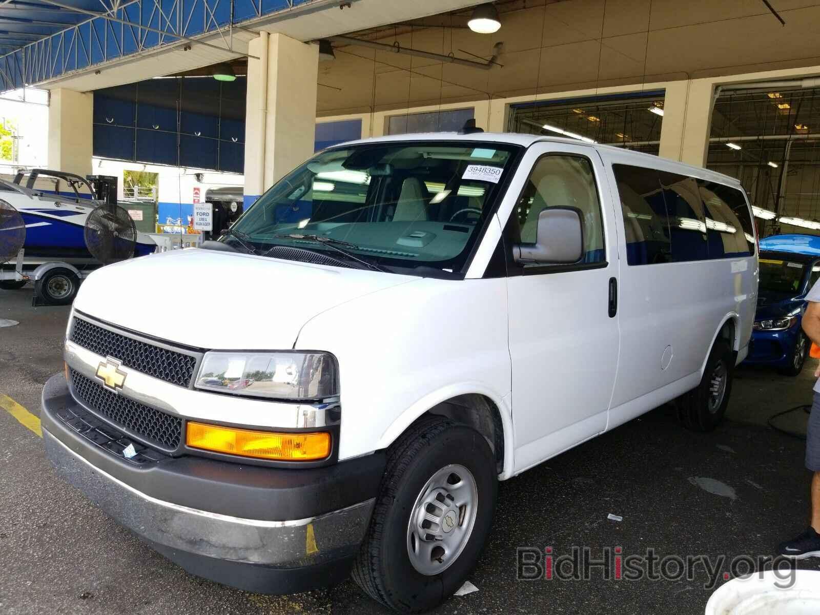 Фотография 1GAZGMFG8L1145437 - Chevrolet Express Passenger 2020