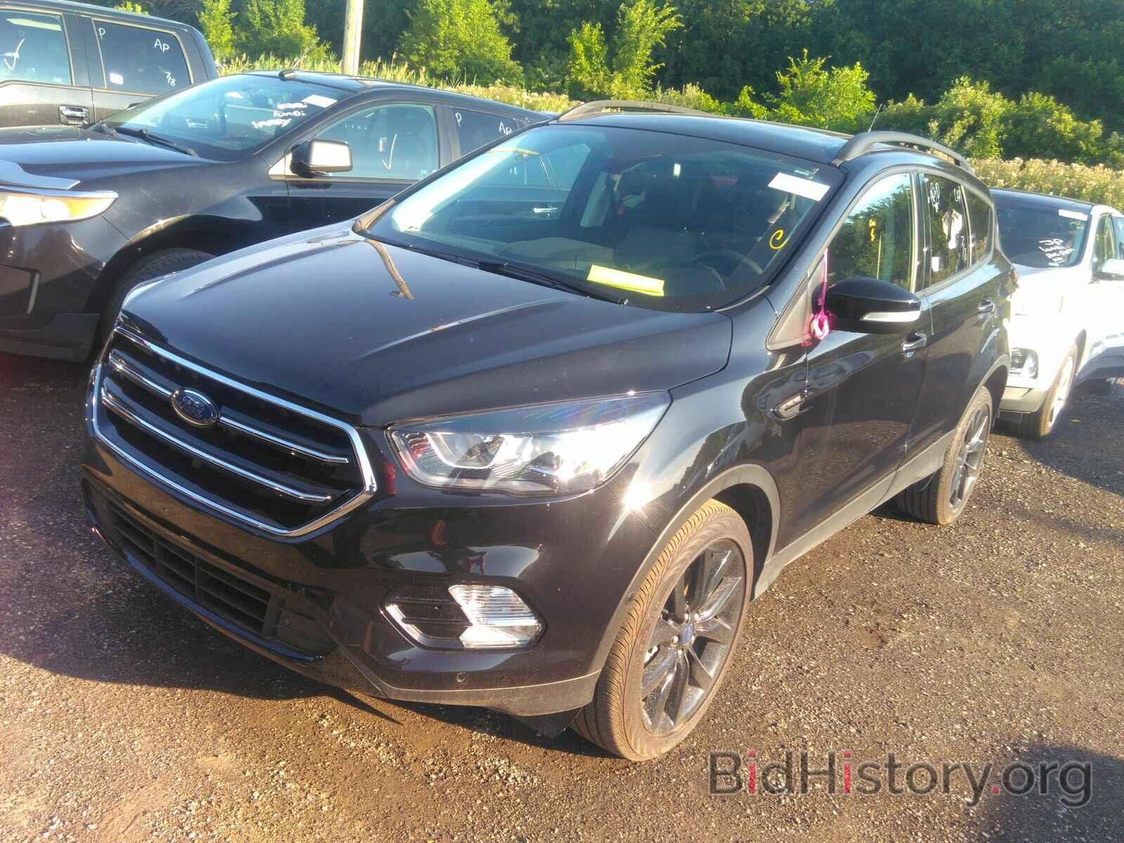 Photo 1FMCU9J9XKUB39014 - Ford Escape 2019