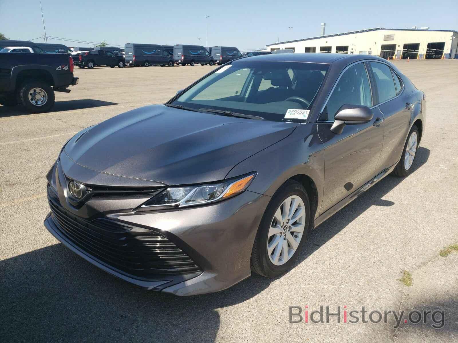 Фотография 4T1B11HK2KU239557 - Toyota Camry LE 2019