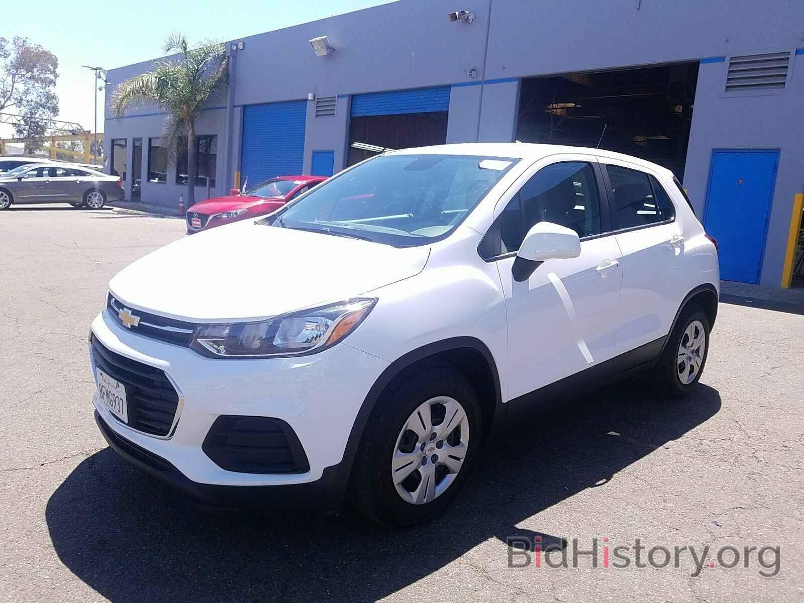 Photo 3GNCJKSB6KL132844 - Chevrolet Trax 2019