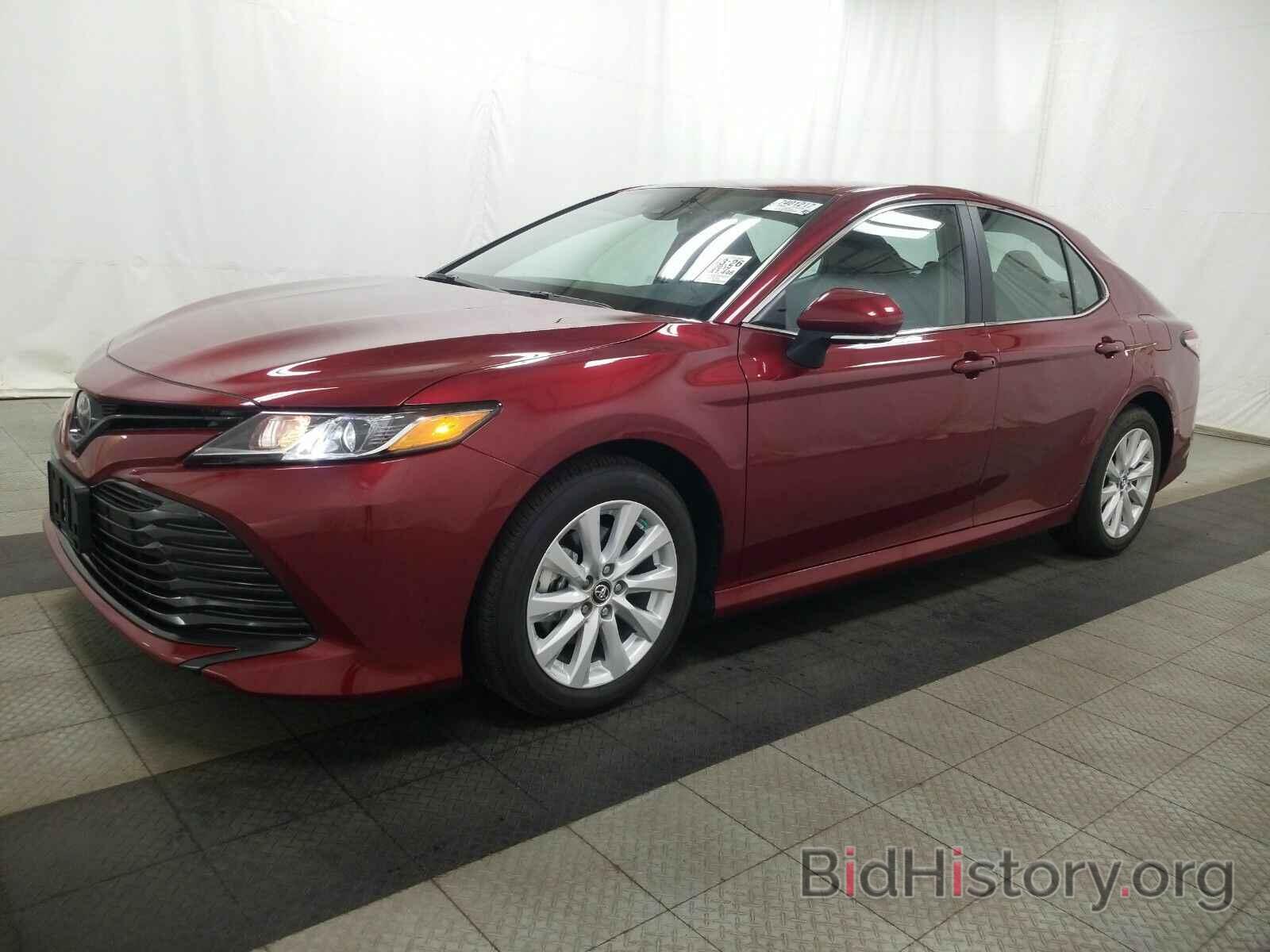 Photo 4T1B11HK9KU850783 - Toyota Camry LE 2019