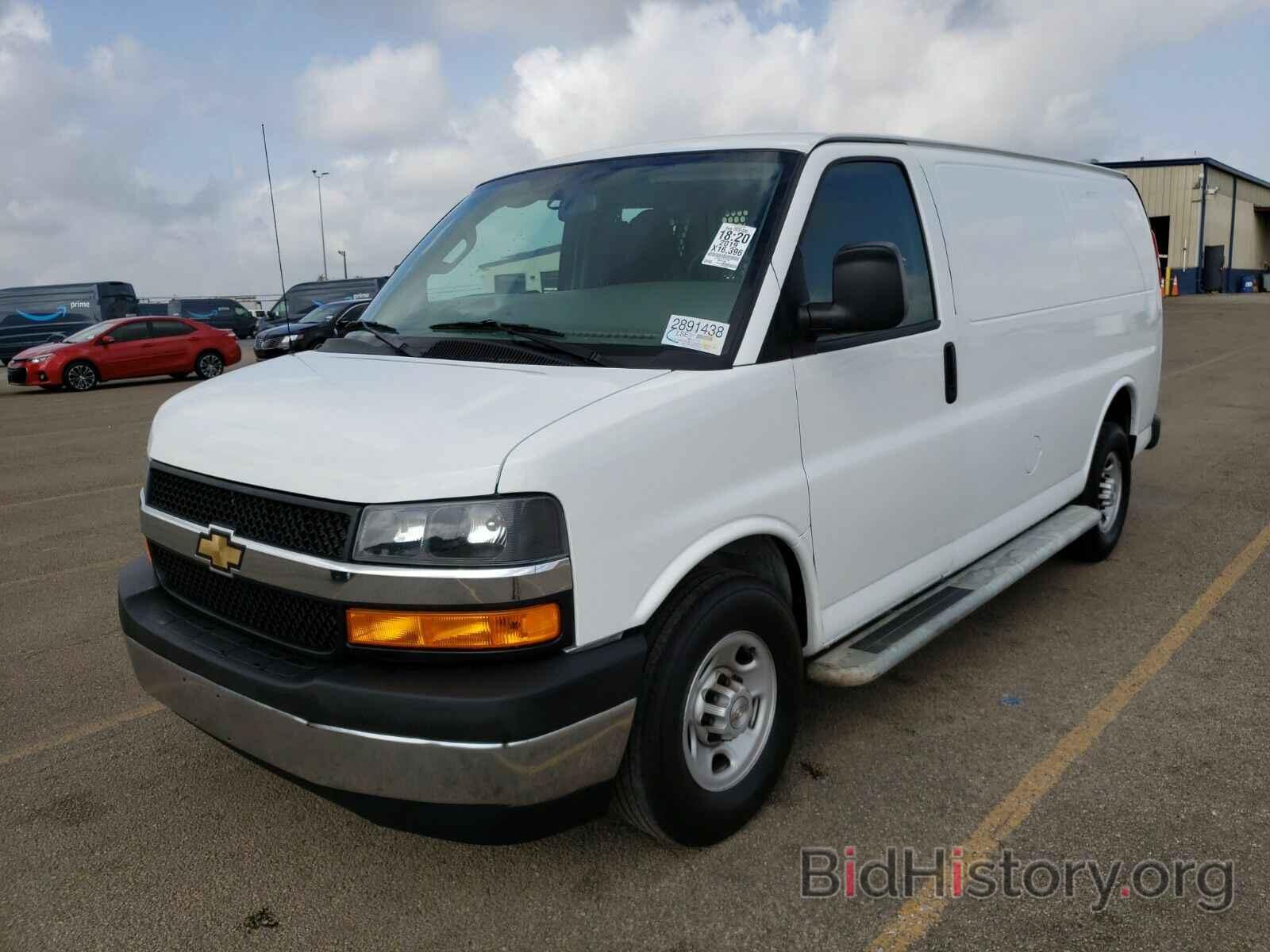 Photo 1GCWGAFG7K1217946 - Chevrolet Express Cargo Van 2019