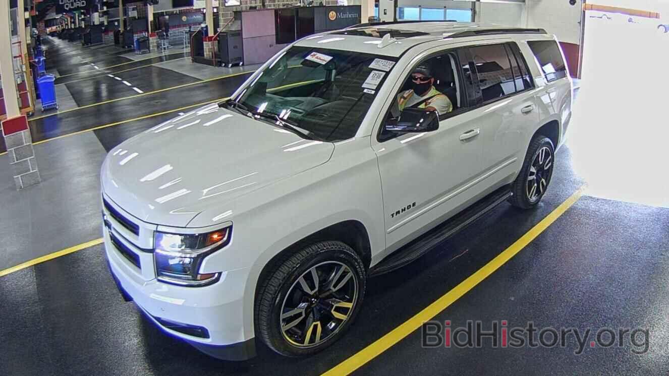 Photo 1GNSKCKJ1KR152143 - Chevrolet Tahoe 2019