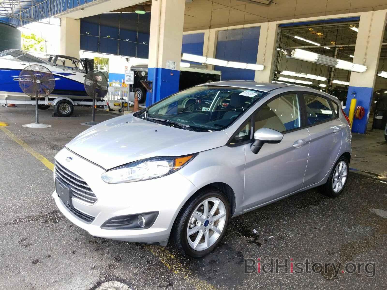 Photo 3FADP4EJ0KM105410 - Ford Fiesta 2019