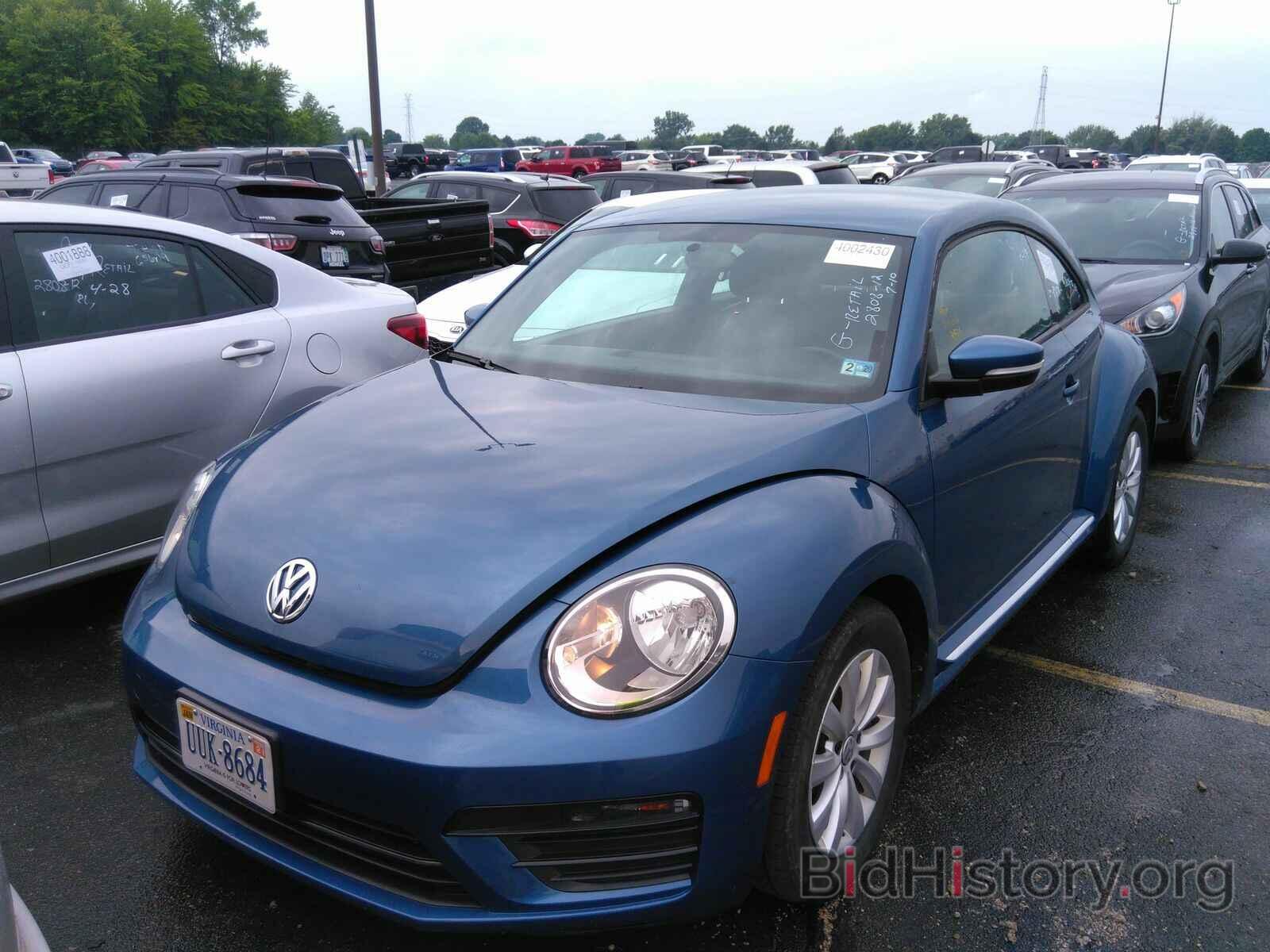 Photo 3VWFD7AT0KM705314 - Volkswagen Beetle 2019