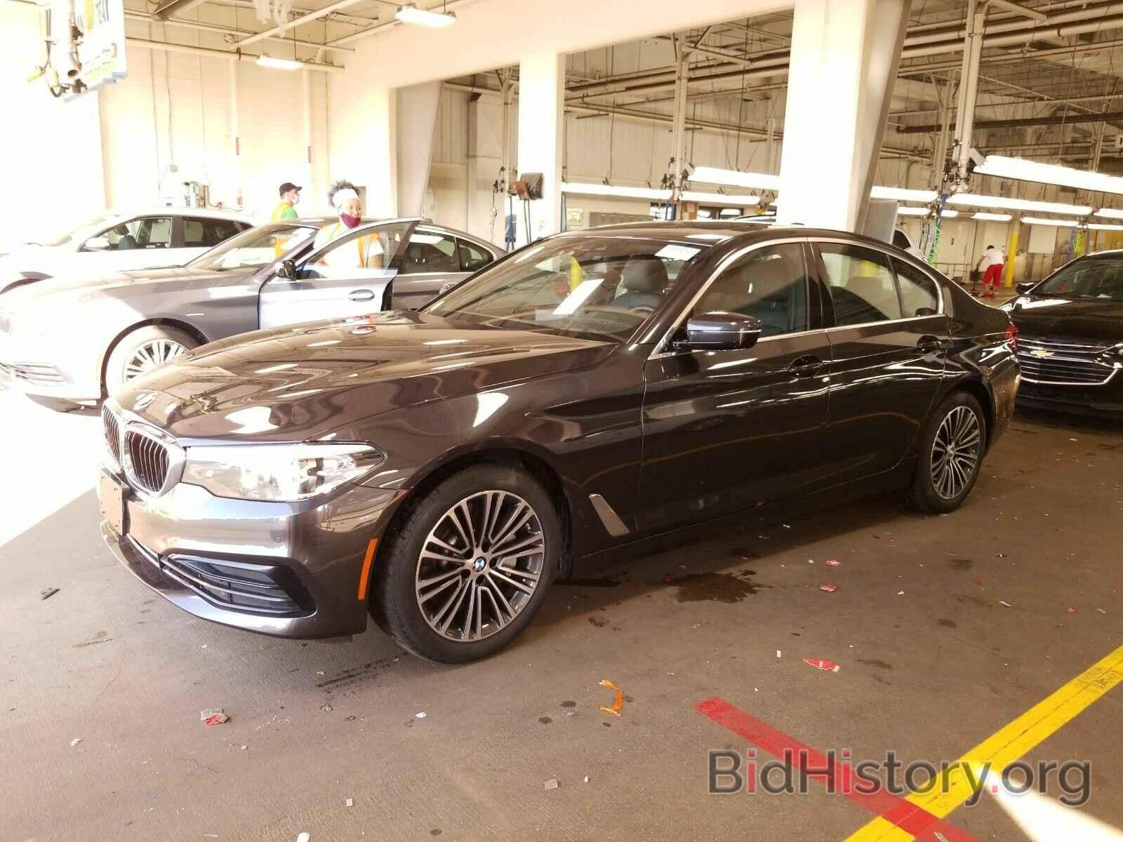 Фотография WBAJA7C55KG912065 - BMW 5 Series 2019