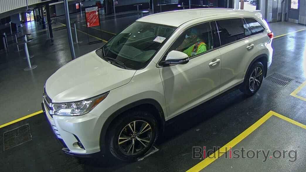 Photo 5TDBZRFH2KS946214 - Toyota Highlander 2019