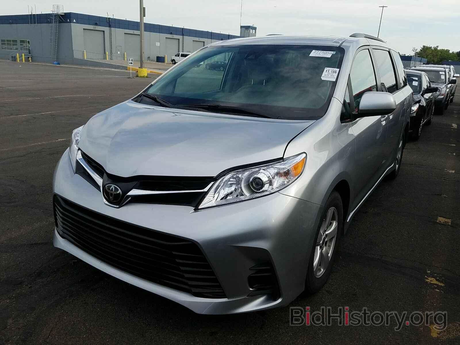 Photo 5TDKZ3DC0LS058311 - Toyota Sienna LE 2020