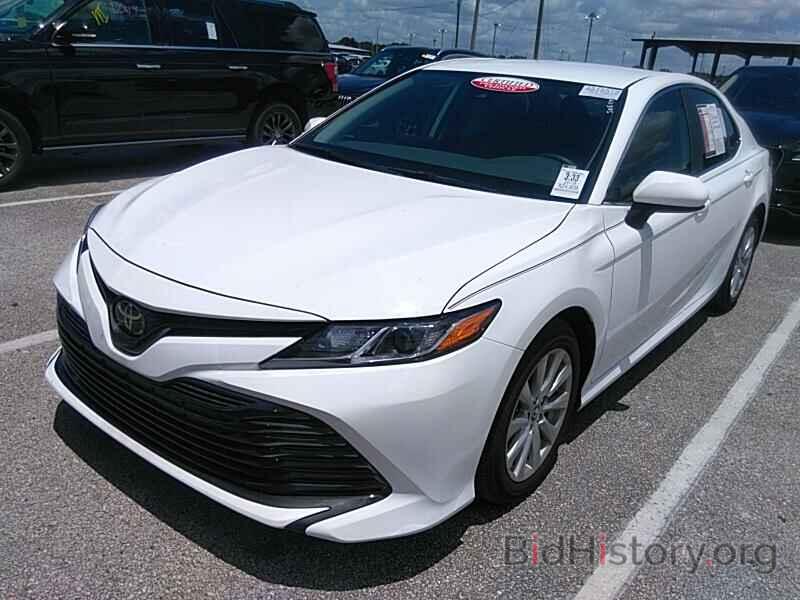 Photo 4T1B11HK6KU174387 - Toyota Camry LE 2019