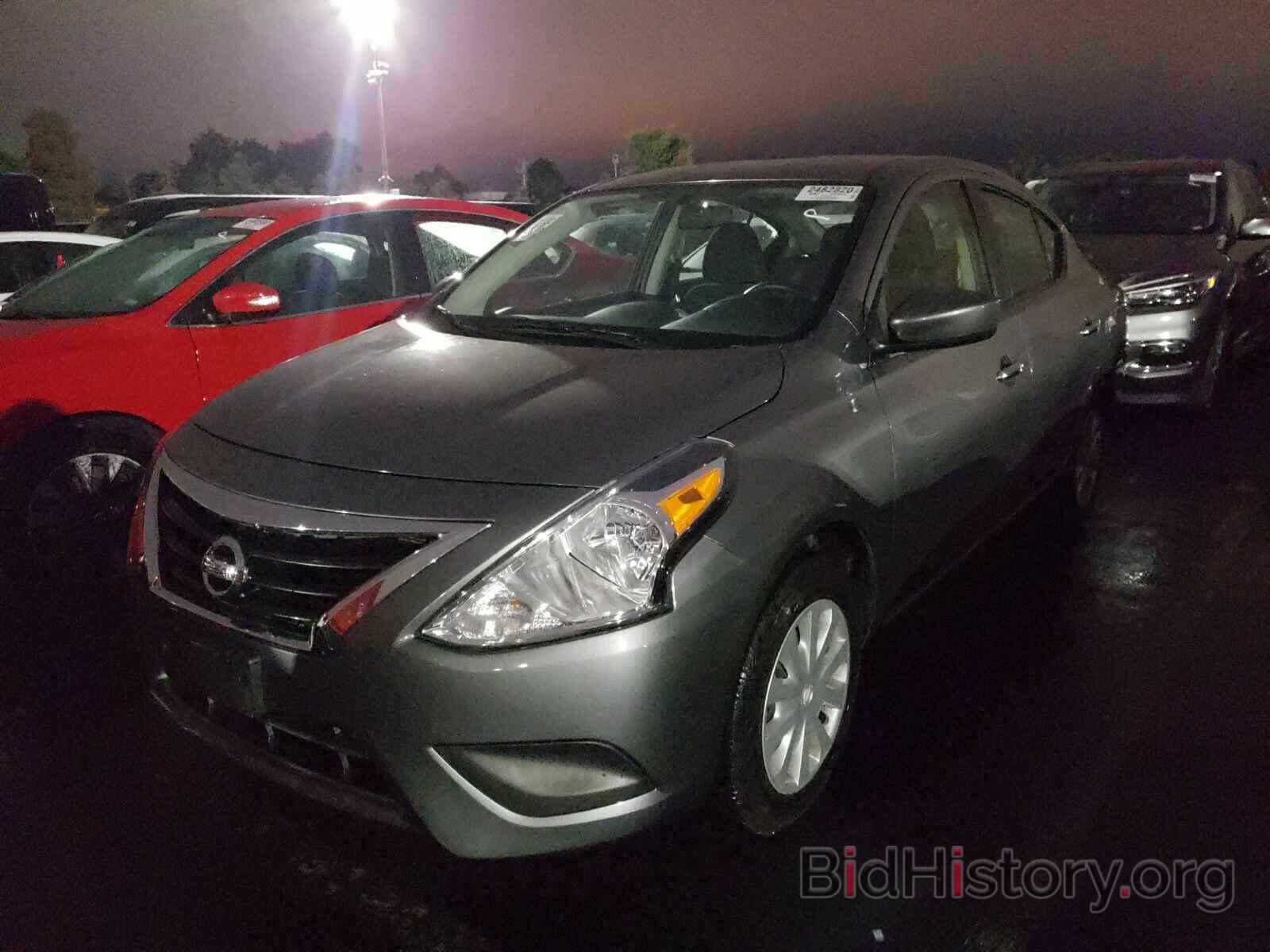 Photo 3N1CN7AP2KL844391 - Nissan Versa Sedan 2019