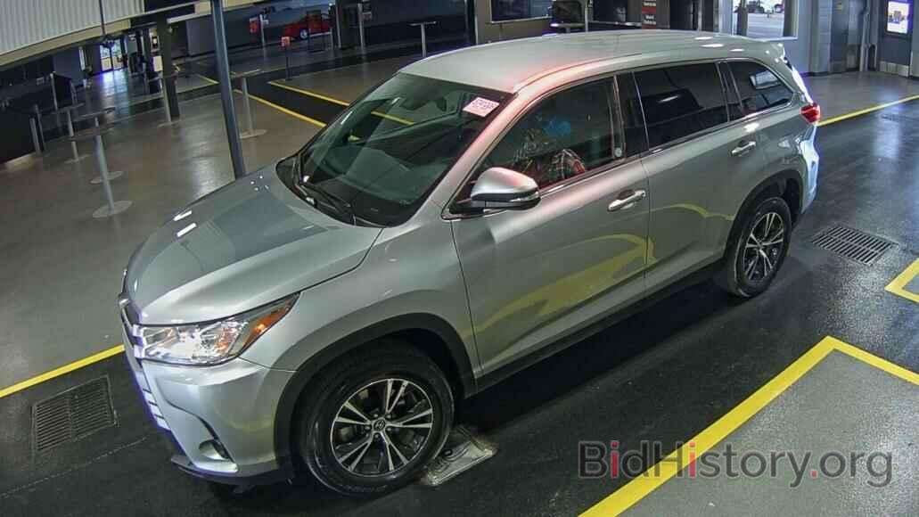 Photo 5TDZZRFH3KS303899 - Toyota Highlander 2019