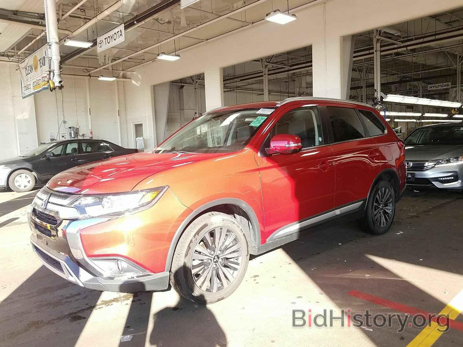 Photo JA4AZ3A34KZ036402 - Mitsubishi Outlander 2019