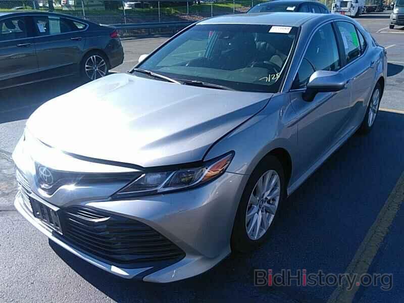 Photo 4T1B11HK2KU729819 - Toyota Camry LE 2019