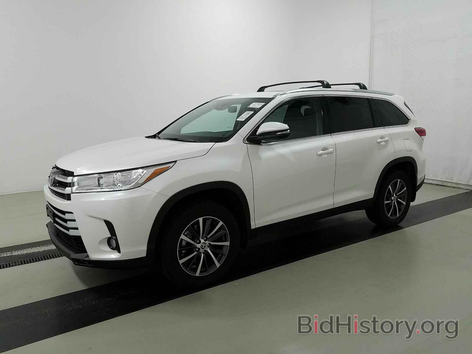 Photo 5TDJZRFH6KS628348 - Toyota Highlander 2019