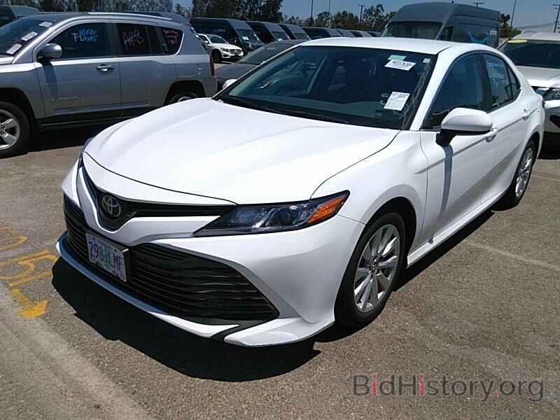 Photo 4T1B11HK8KU775106 - Toyota Camry LE 2019