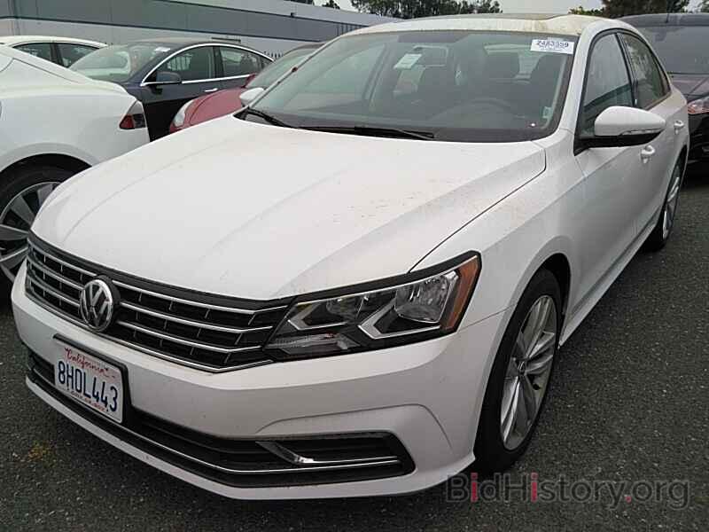 Photo 1VWLA7A34KC013411 - Volkswagen Passat 2019