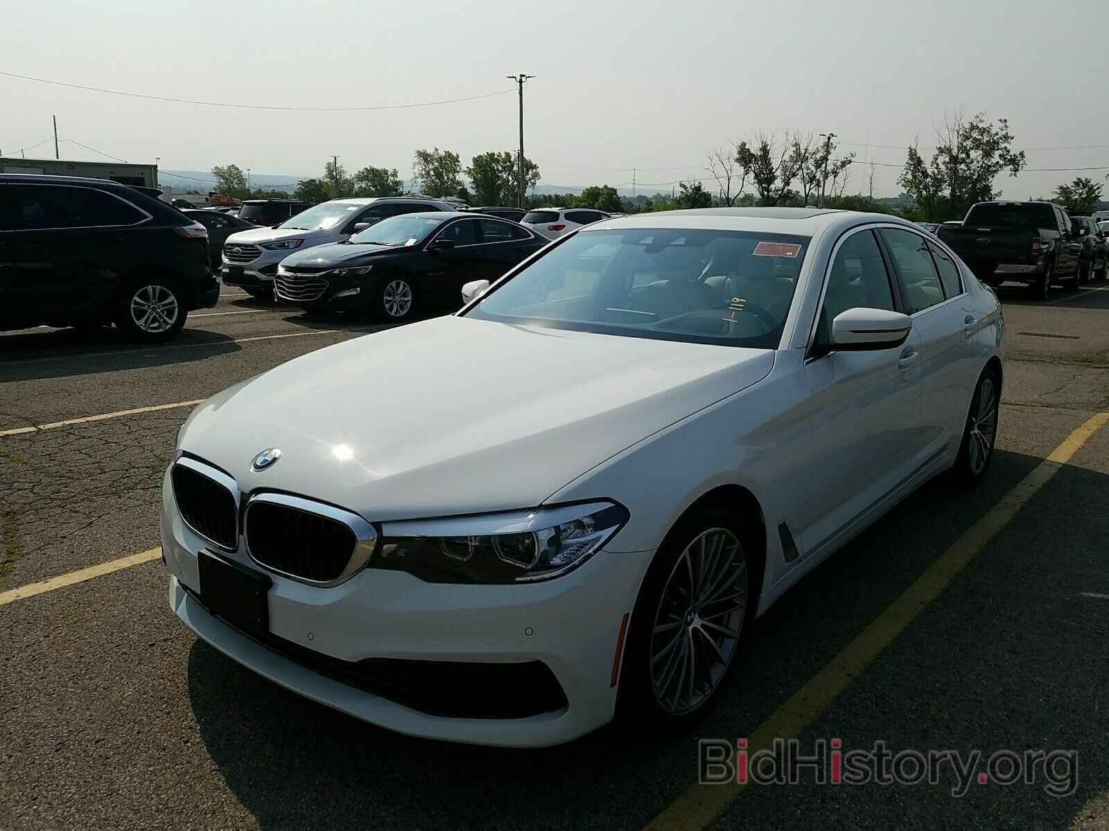 Photo WBAJA5C54KBX87092 - BMW 5 Series 2019