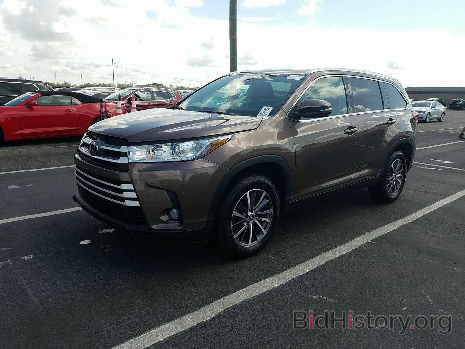 Фотография 5TDKZRFH7KS313918 - Toyota Highlander 2019