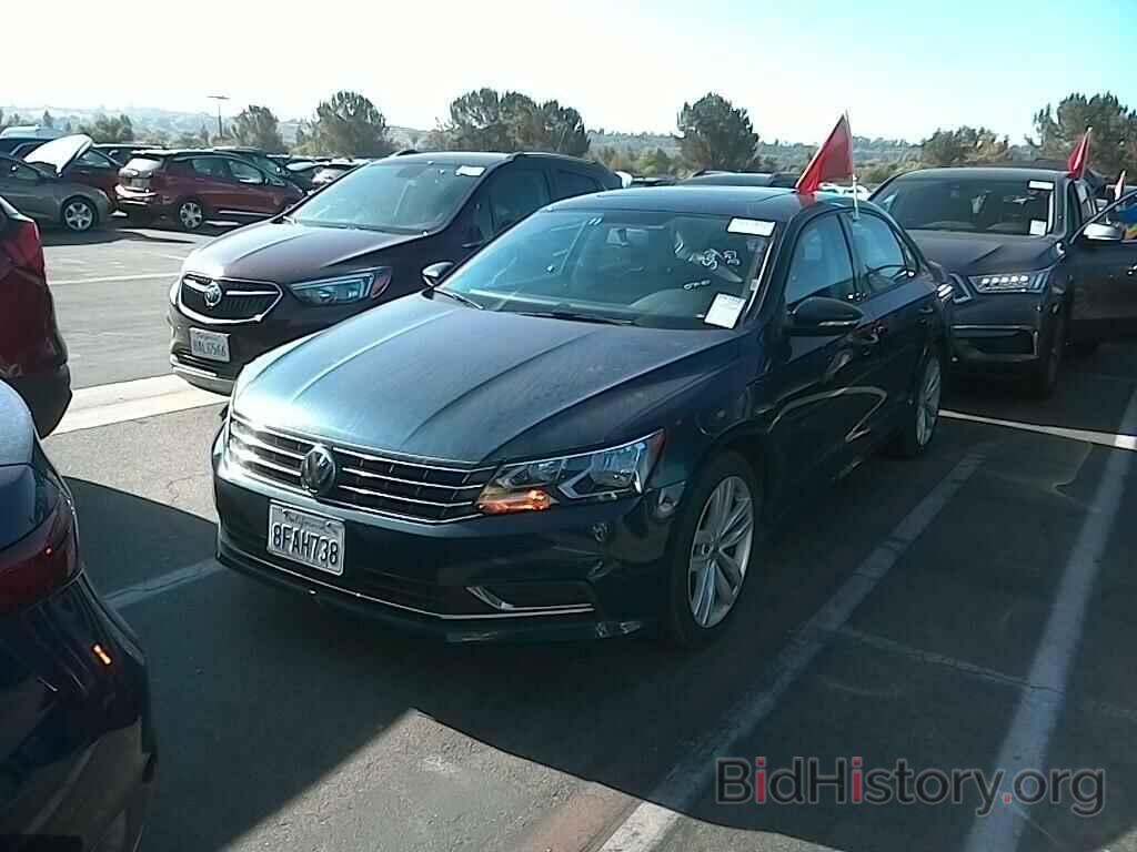 Photo 1VWLA7A37KC007974 - Volkswagen Passat 2019