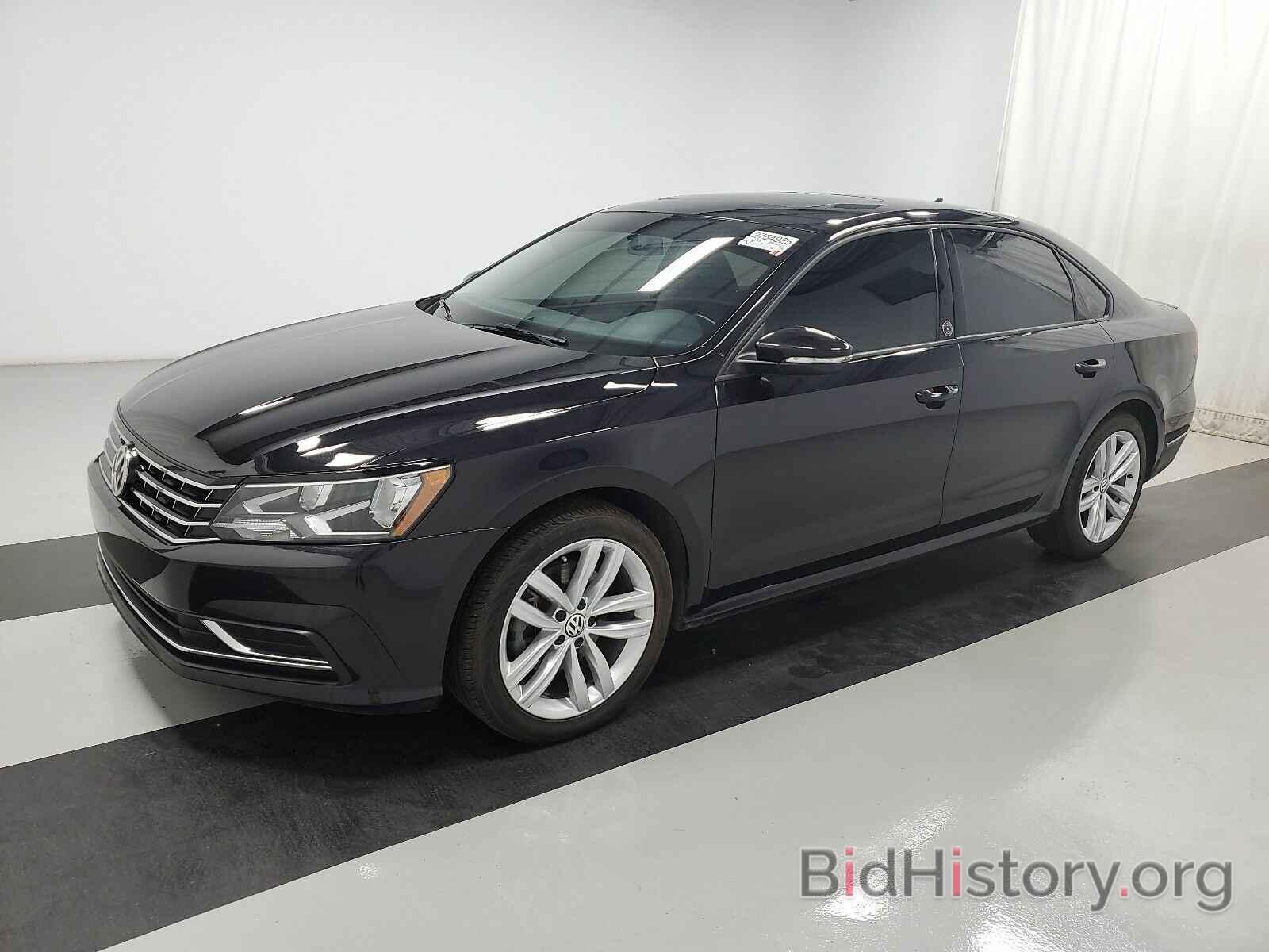 Photo 1VWLA7A36KC010980 - Volkswagen Passat 2019