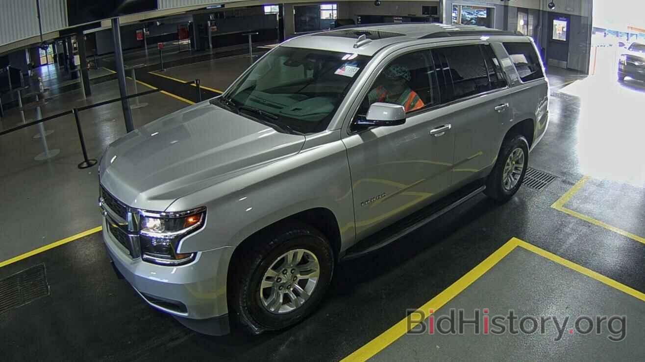 Photo 1GNSKBKCXKR367645 - Chevrolet Tahoe 2019