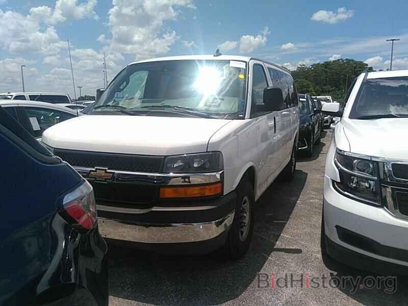 Photo 1GAZGMFP5K1191225 - Chevrolet Express Passenger 2019