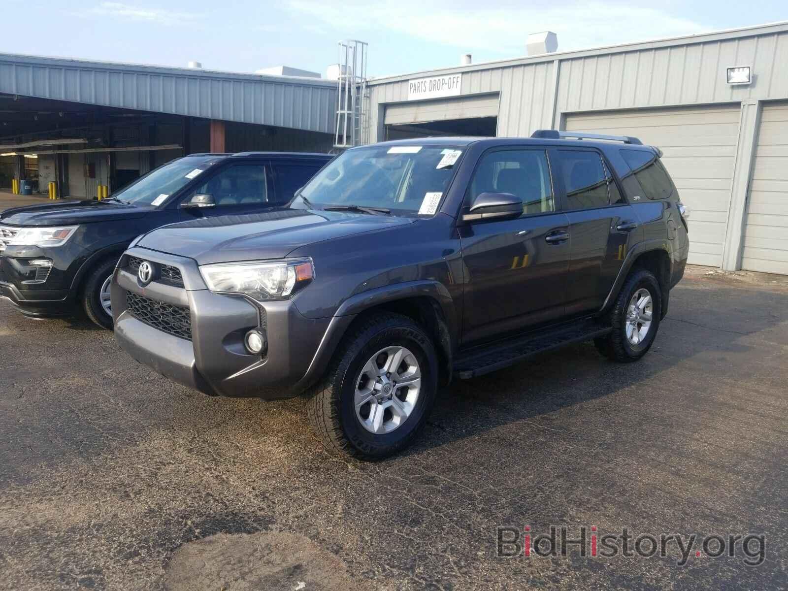 Photo JTEBU5JR5K5636695 - Toyota 4Runner SR5 2019