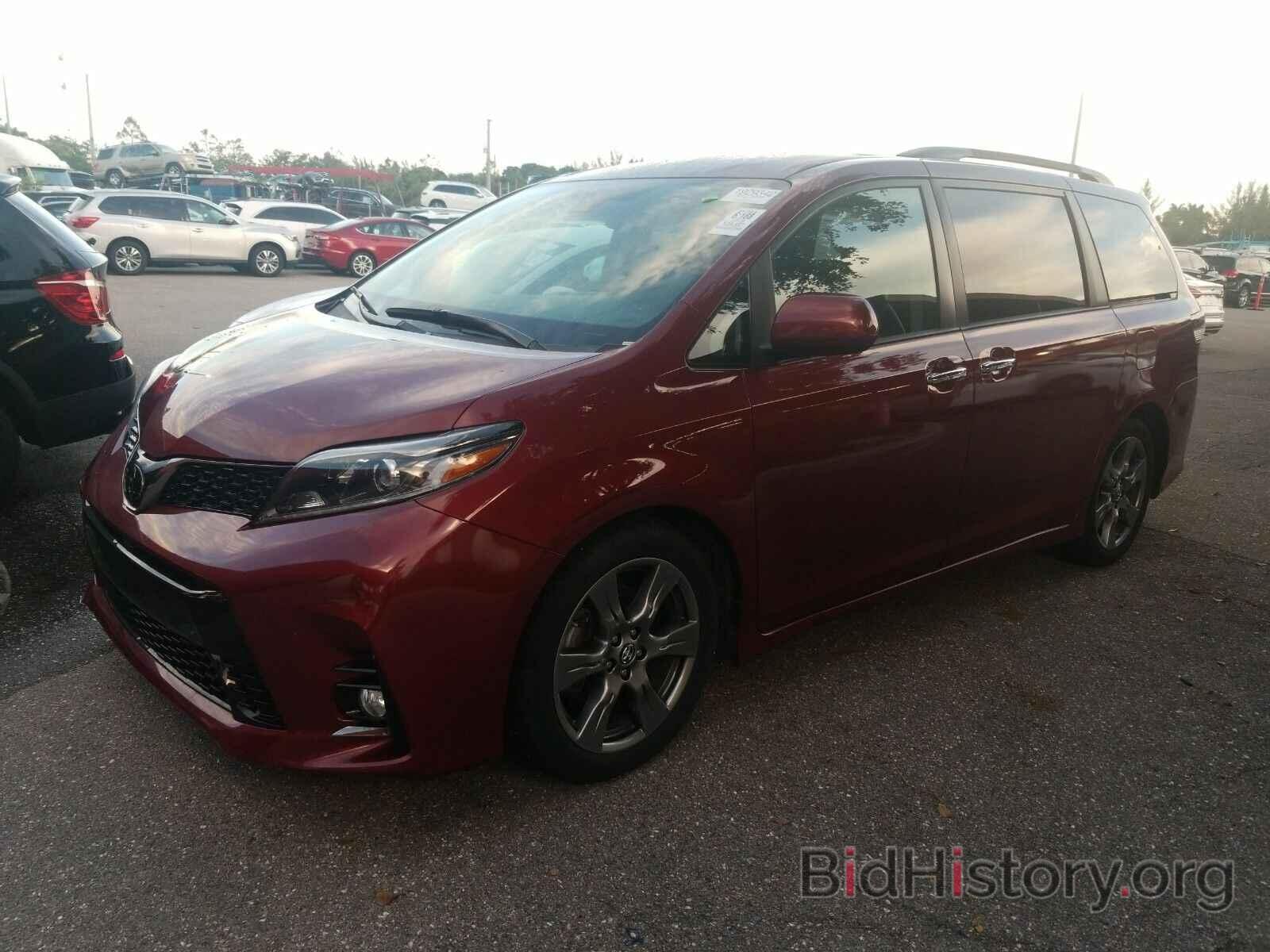 Photo 5TDXZ3DC1KS978825 - Toyota Sienna 2019