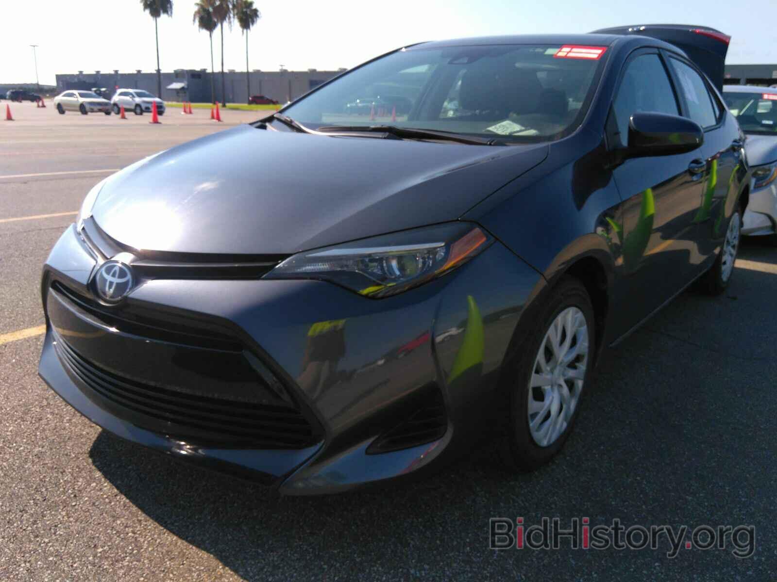 Photo 5YFBURHEXKP899153 - Toyota Corolla LE 2019