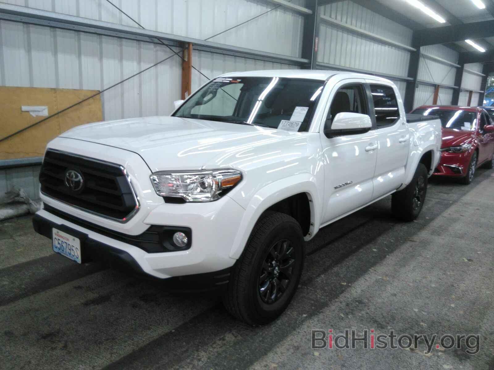 Photo 3TMCZ5AN8LM293724 - Toyota Tacoma 4WD 2020