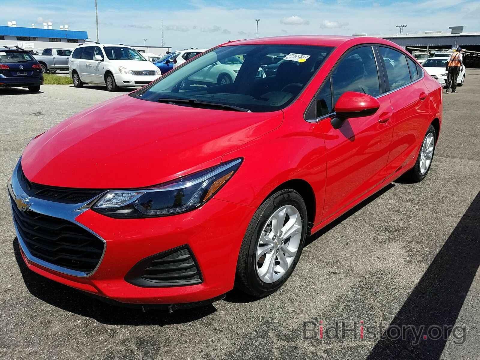 Photo 1G1BE5SM3K7121907 - Chevrolet Cruze 2019