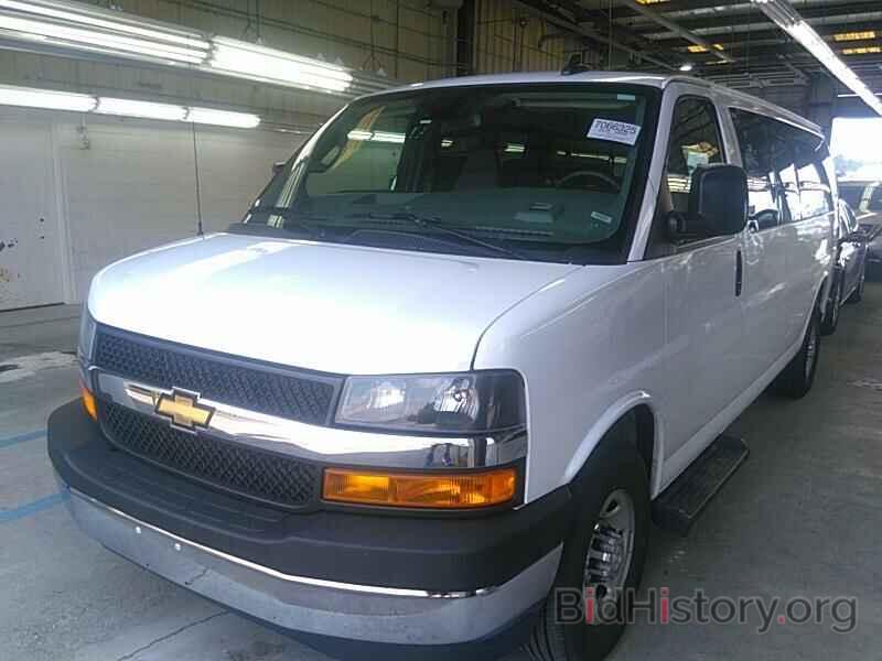 Photo 1GAZGPFG2K1212274 - Chevrolet Express Passenger 2019