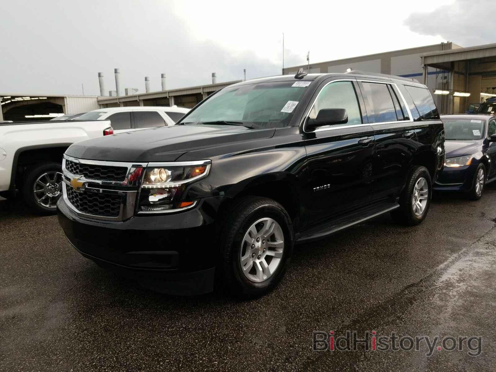 Photo 1GNSKBKC1KR306832 - Chevrolet Tahoe 2019