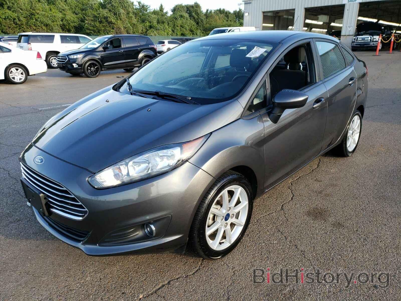 Photo 3FADP4BJ8KM105322 - Ford Fiesta 2019