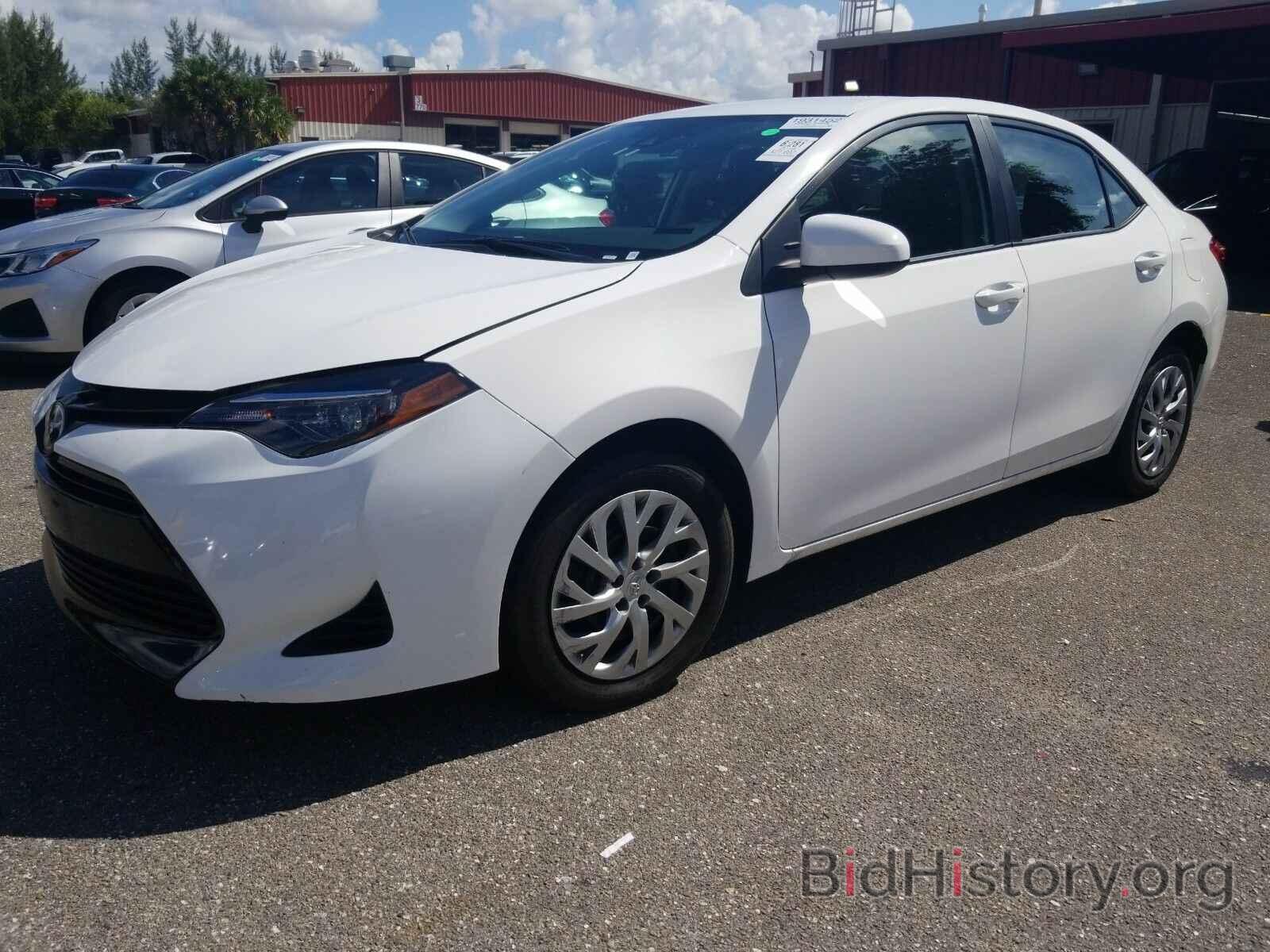 Photo 2T1BURHE0KC243205 - Toyota Corolla LE 2019