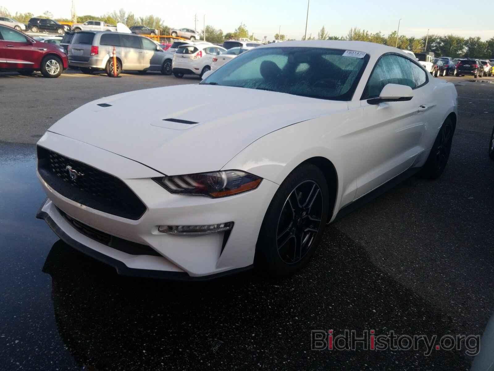 Photo 1FA6P8TH6L5136815 - Ford Mustang 2020