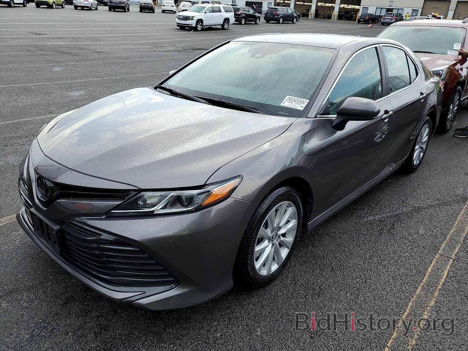 Фотография 4T1B11HK7KU258282 - Toyota Camry LE 2019