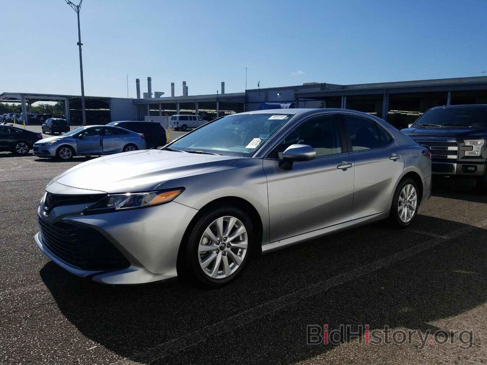 Фотография 4T1B11HK7KU759785 - Toyota Camry LE 2019