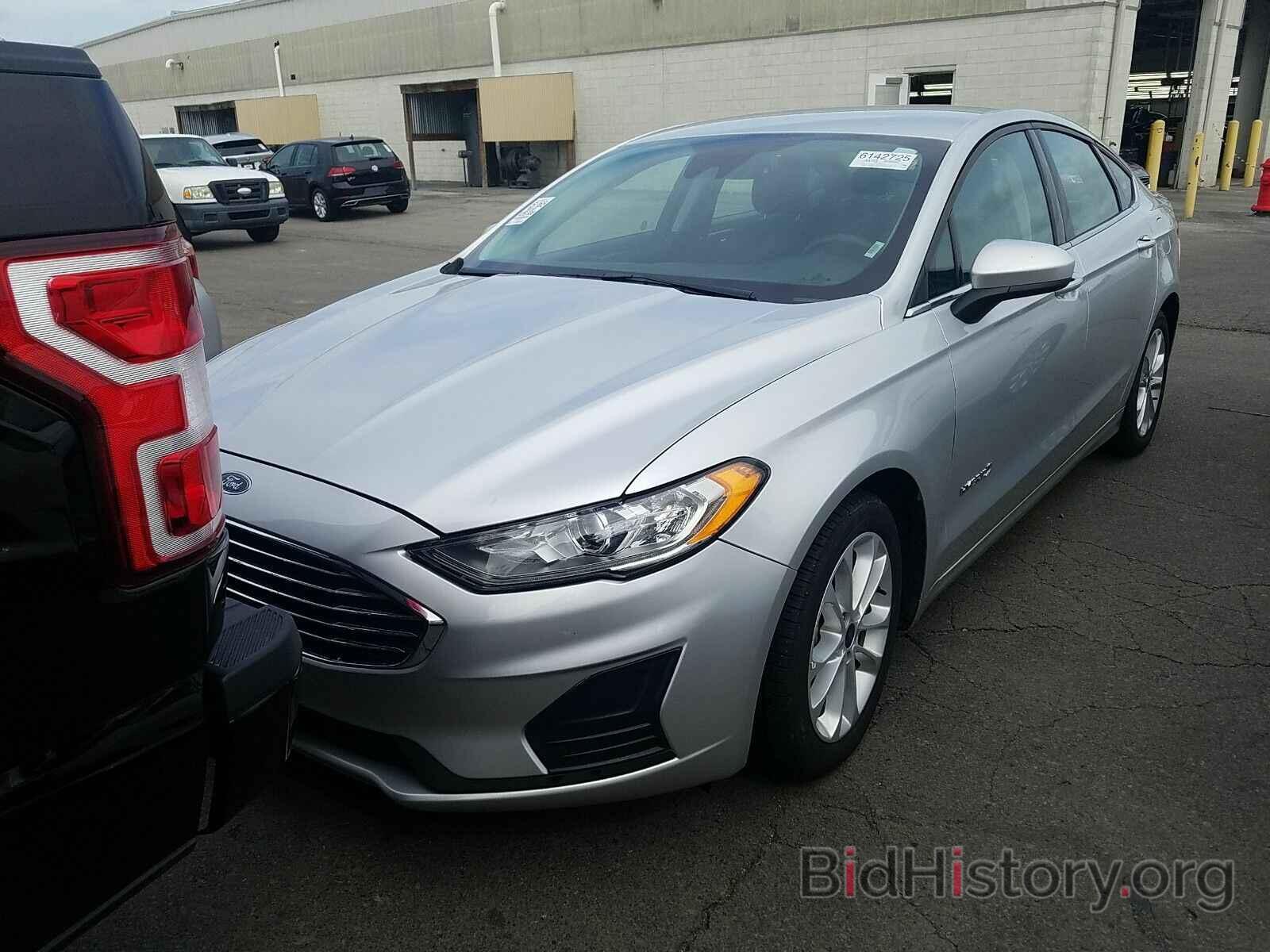 Photo 3FA6P0LU0KR204214 - Ford Fusion Hybrid 2019