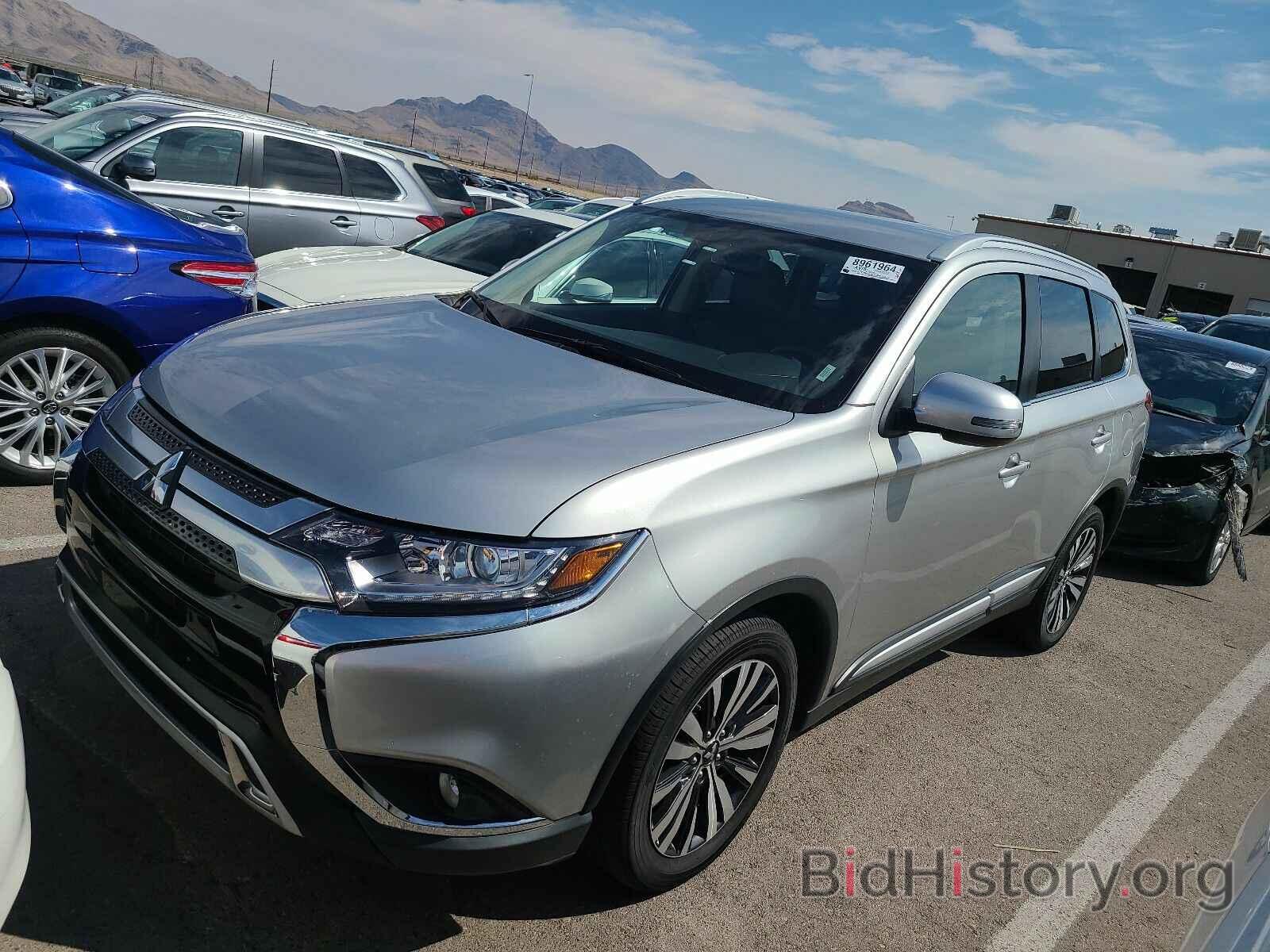 Photo JA4AZ3A32KZ013779 - Mitsubishi Outlander 2019