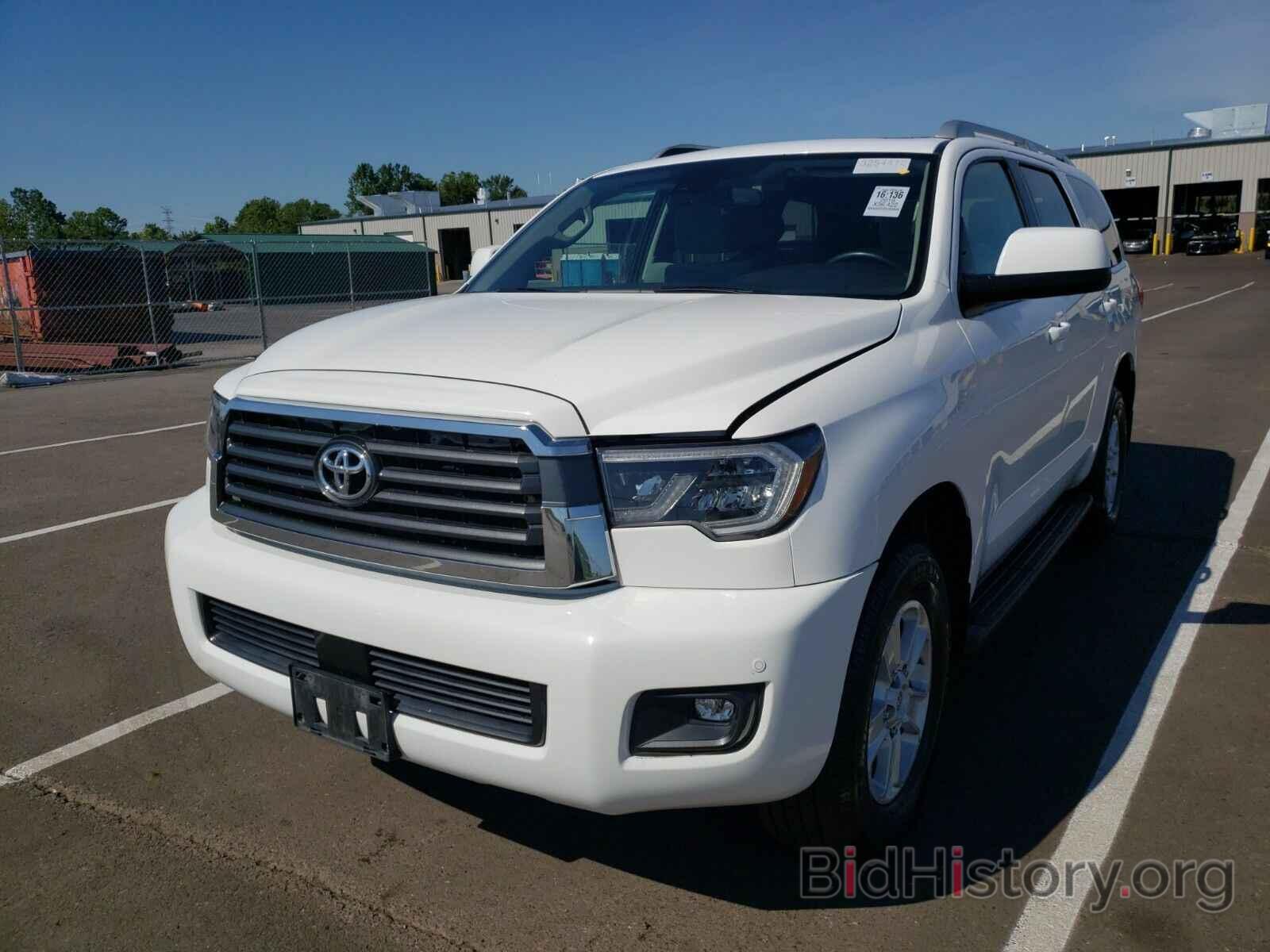 Photo 5TDBY5G19KS167468 - Toyota Sequoia 2019