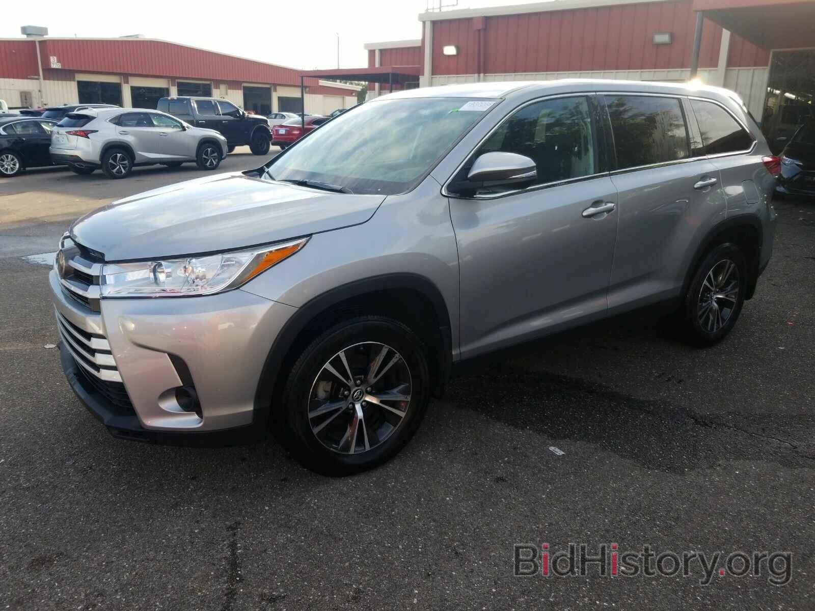 Photo 5TDBZRFH2KS944687 - Toyota Highlander 2019