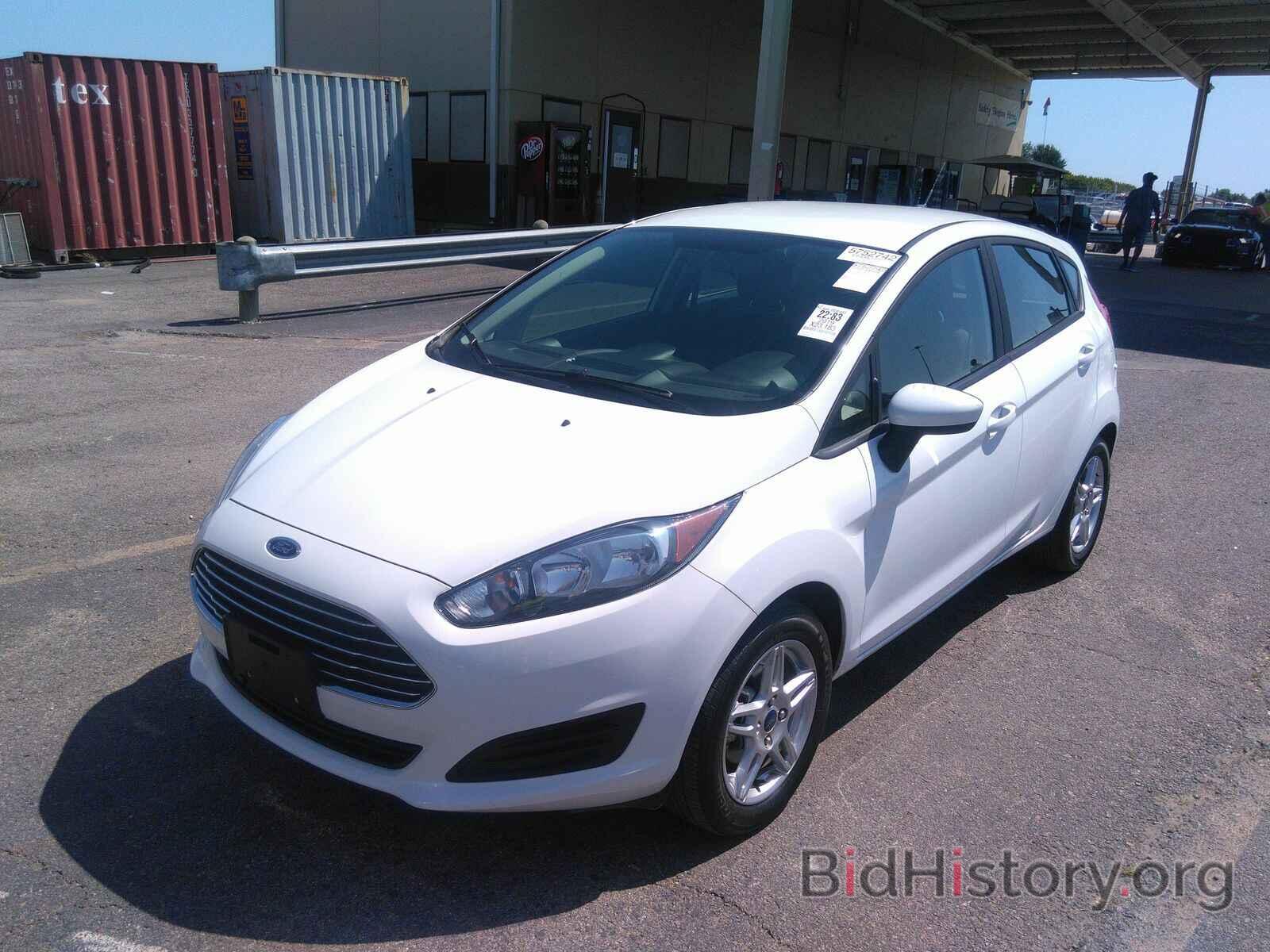 Photo 3FADP4EJ0KM142747 - Ford Fiesta 2019