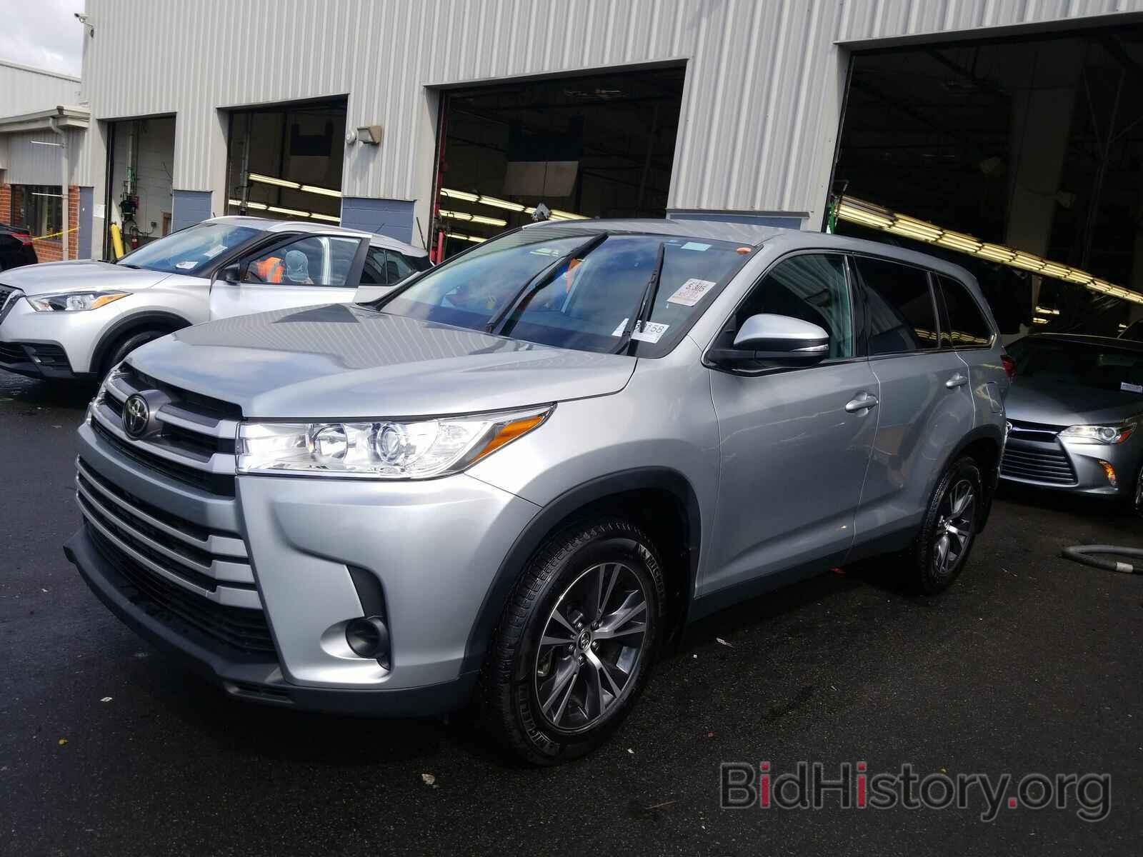 Photo 5TDBZRFH7KS944300 - Toyota Highlander 2019