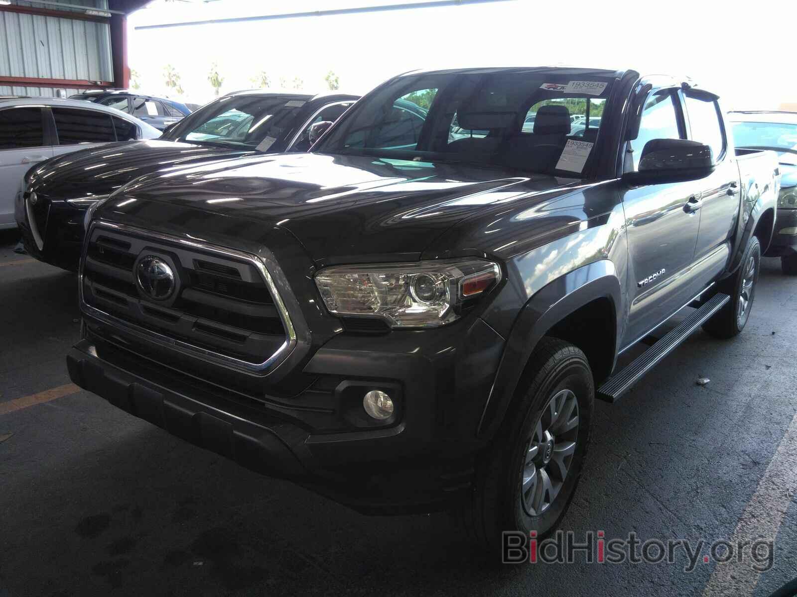 Photo 3TMAZ5CN0KM081063 - Toyota Tacoma 2WD 2019