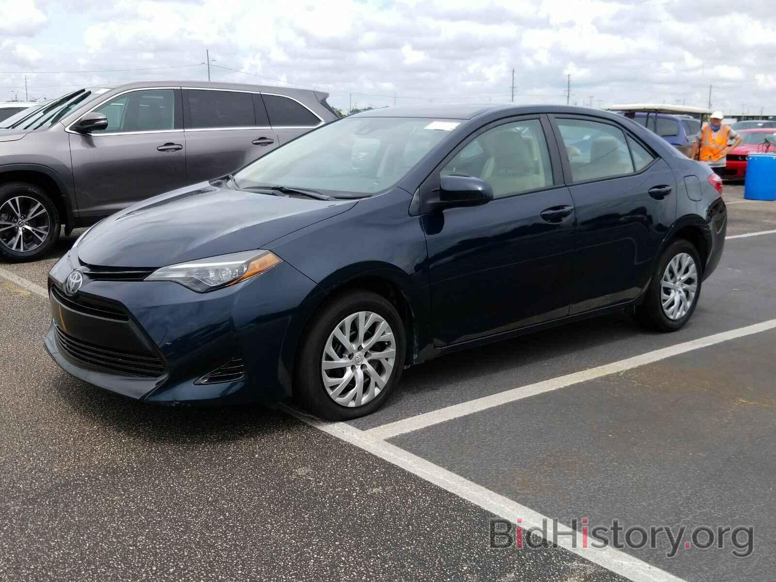 Photo 2T1BURHE7KC134367 - Toyota Corolla LE 2019